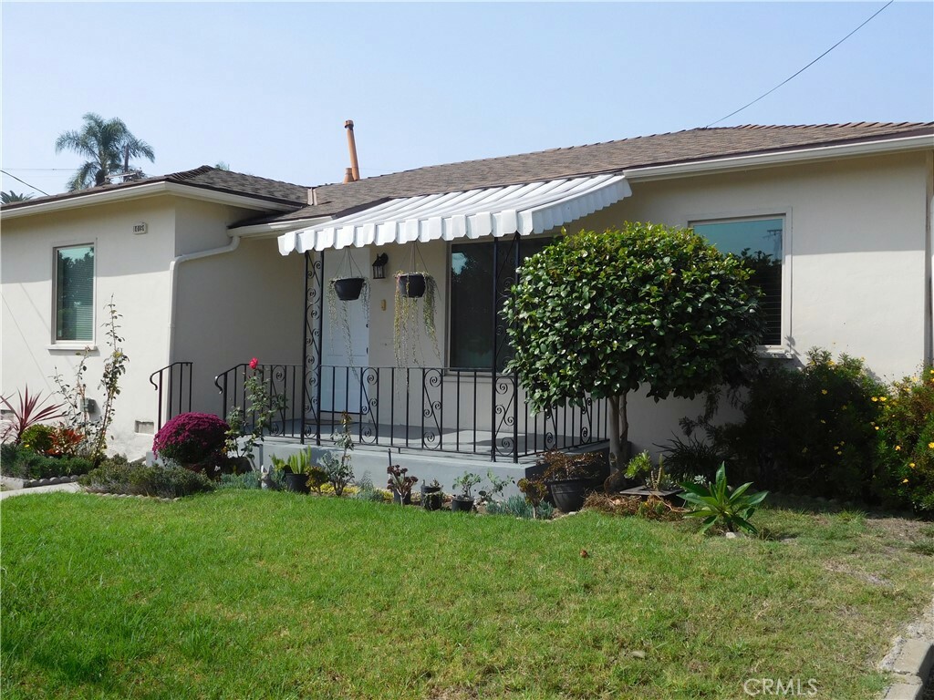 Property Photo:  1415 Ximeno Avenue  CA 90804 