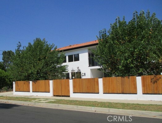 Property Photo:  22555 Califa Street  CA 91367 