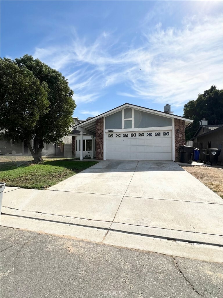 Property Photo:  14935 Long View Drive  CA 92337 