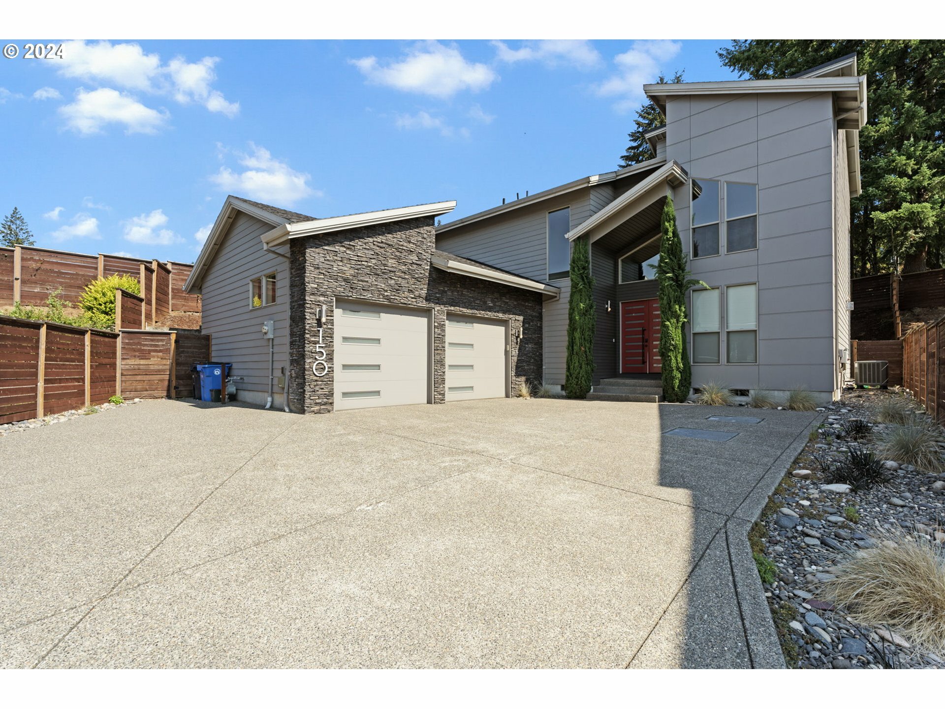 Property Photo:  150 N 45th Cir  WA 98607 