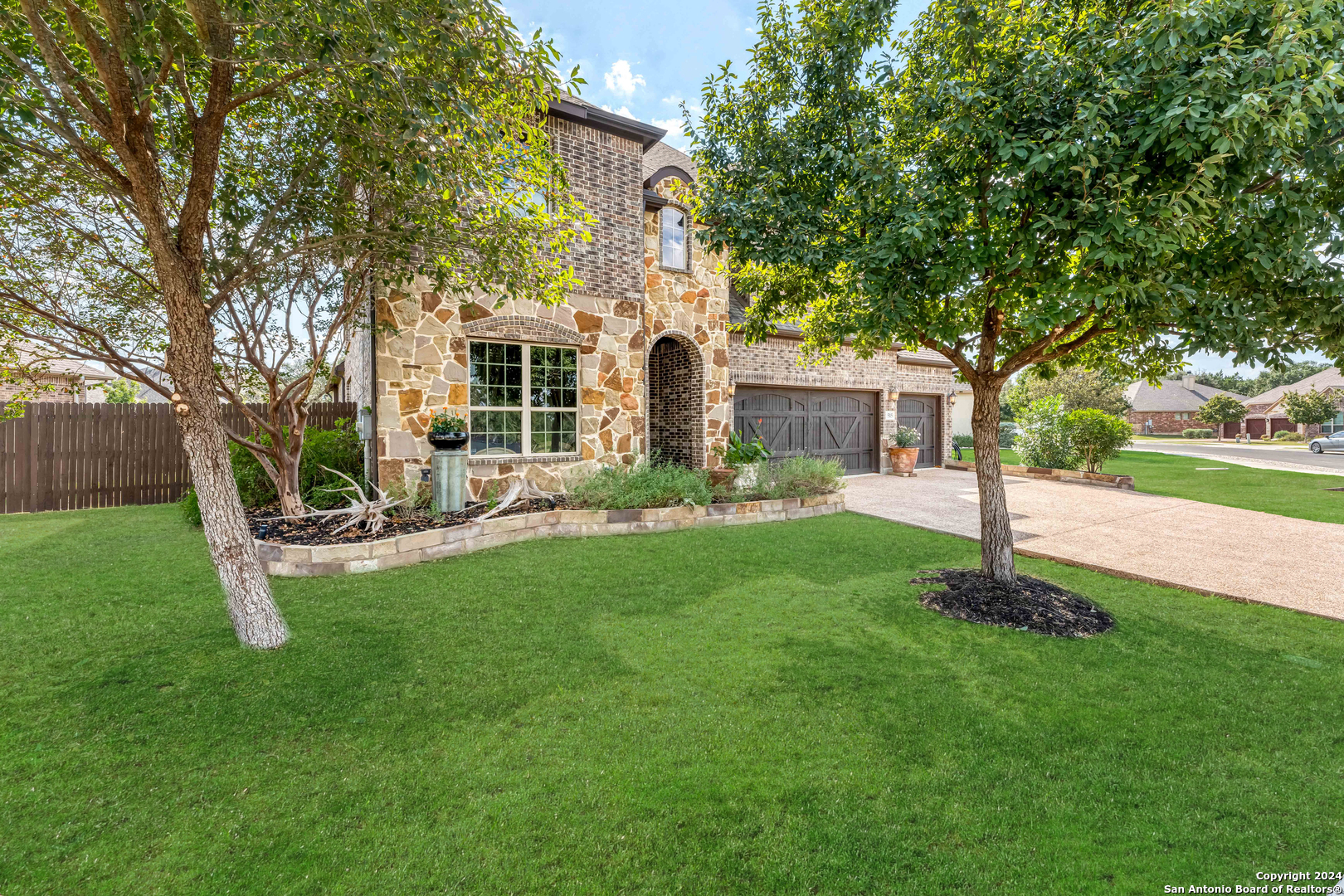 Property Photo:  515 Mission Hill Run  TX 78132 