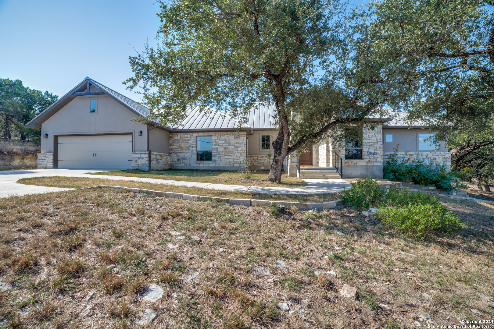 Property Photo:  1192 Johnson Rd  TX 78133 