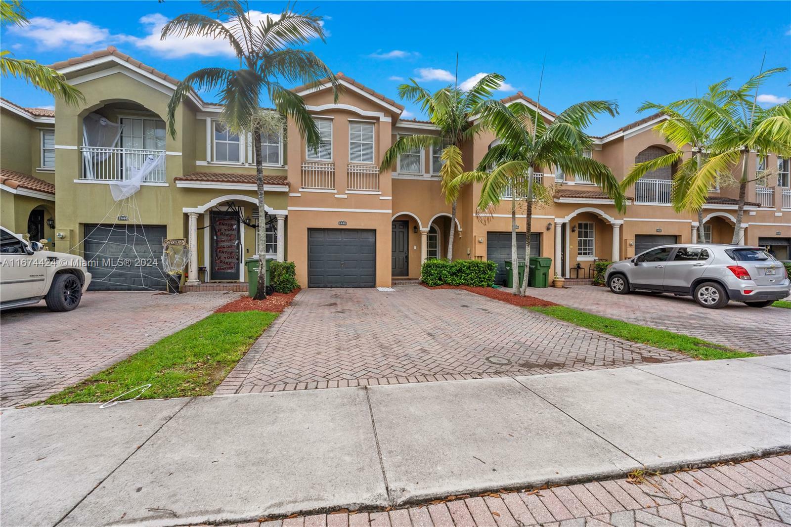 Property Photo:  1440 SE 25th Ave  FL 33035 