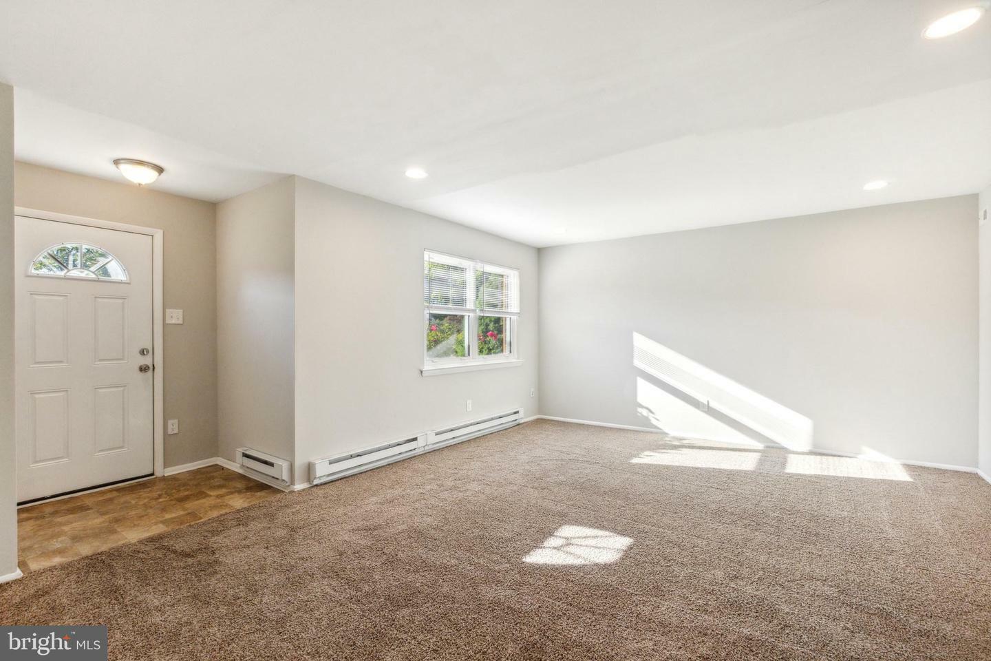 Property Photo:  729 Valley Road  PA 18041 