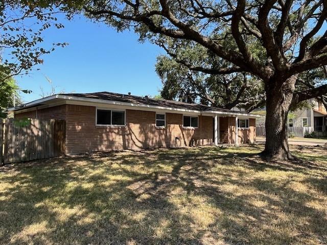 Property Photo:  5402 Beechnut Street  TX 77096 