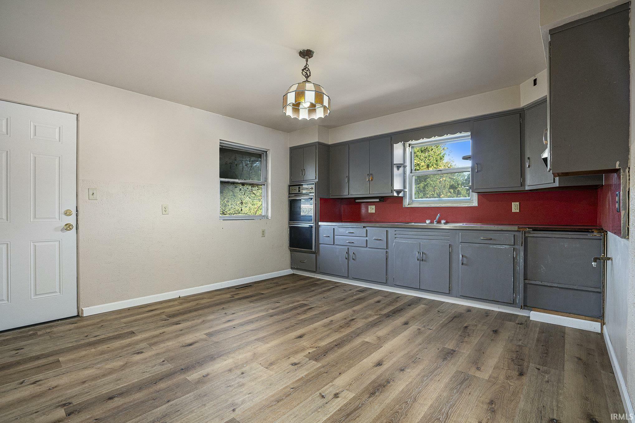 Property Photo:  2703 Bonds Avenue  IN 46628-1903 