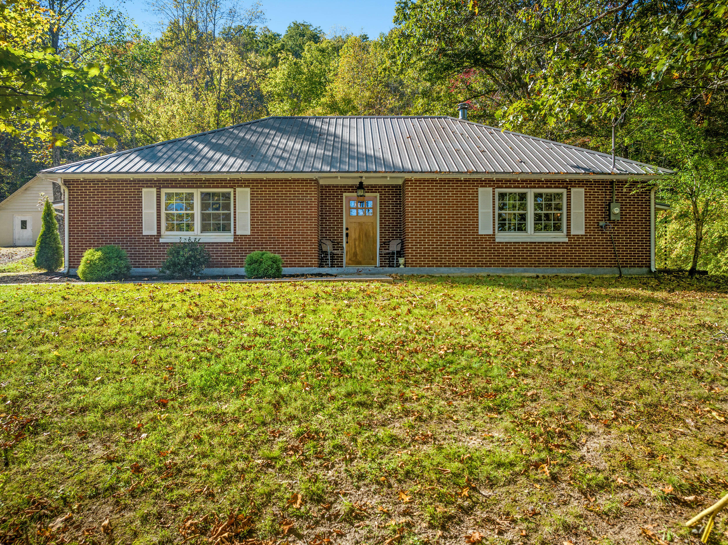 Property Photo:  5149 US-127  KY 42539 