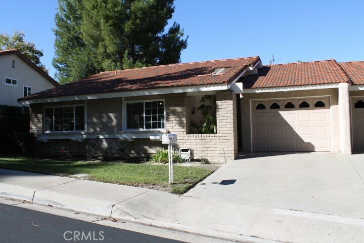 28071 Calle Valdes  Mission Viejo CA 92692 photo