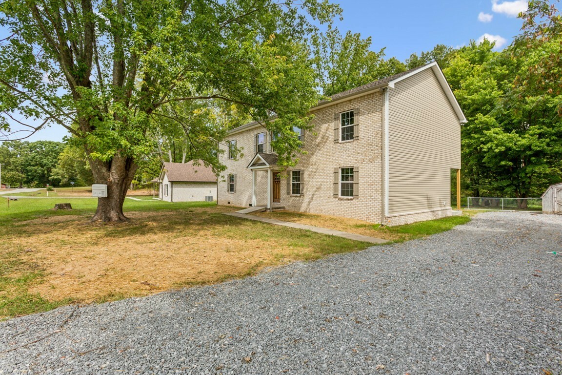 Property Photo:  1212 Hollis Ln  TN 37083 