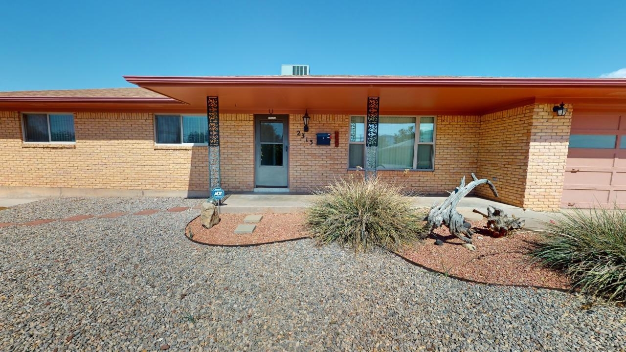 Property Photo:  2313 Eighteenth St  NM 88310 