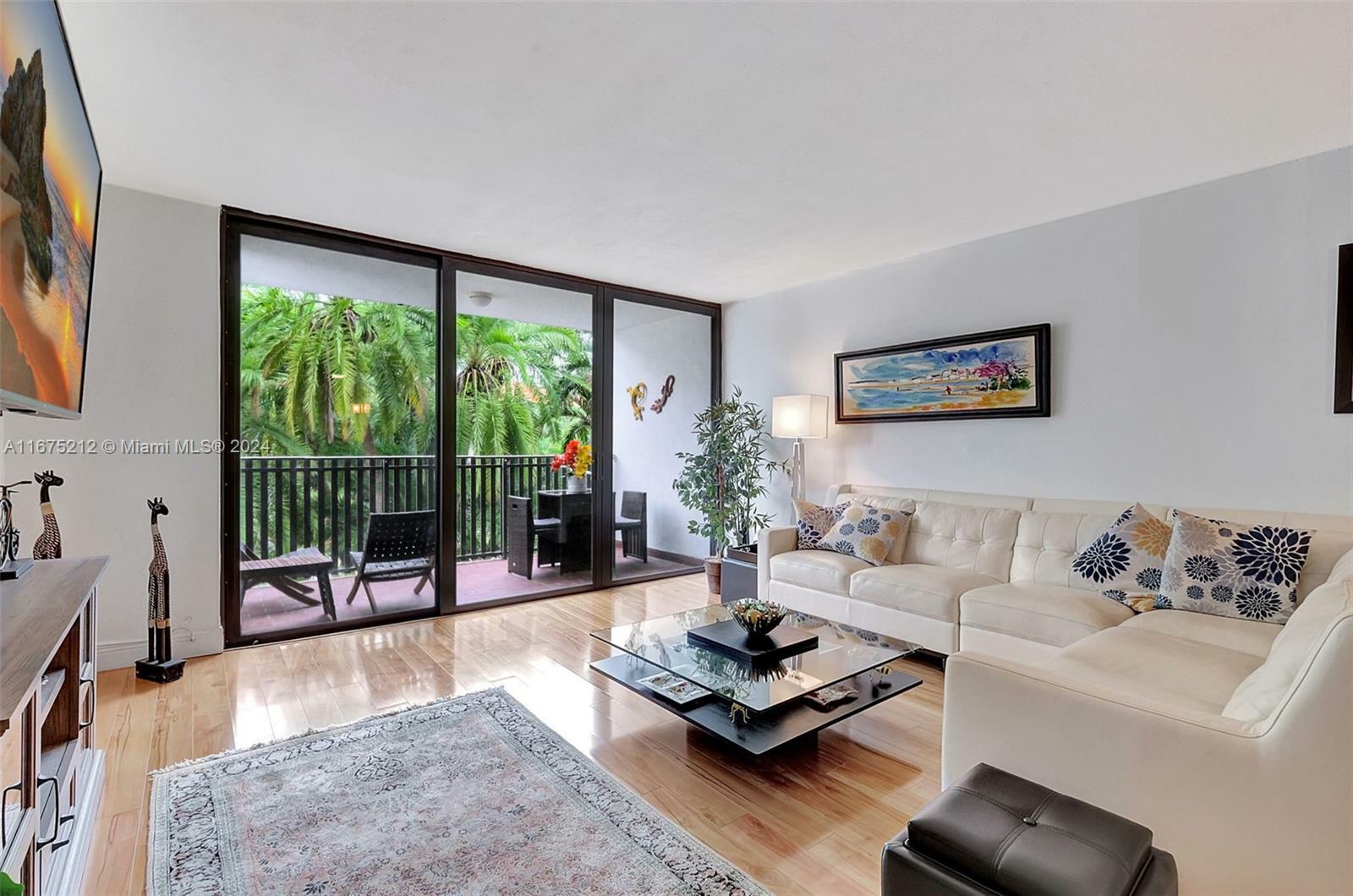 Property Photo:  100 Ocean Lane Dr 301  FL 33149 