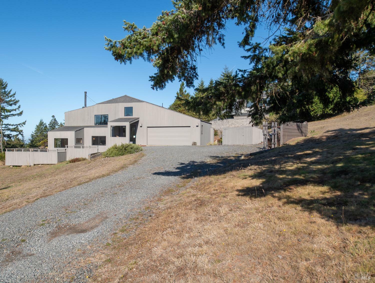 Property Photo:  365 Conifer Close  CA 95497 