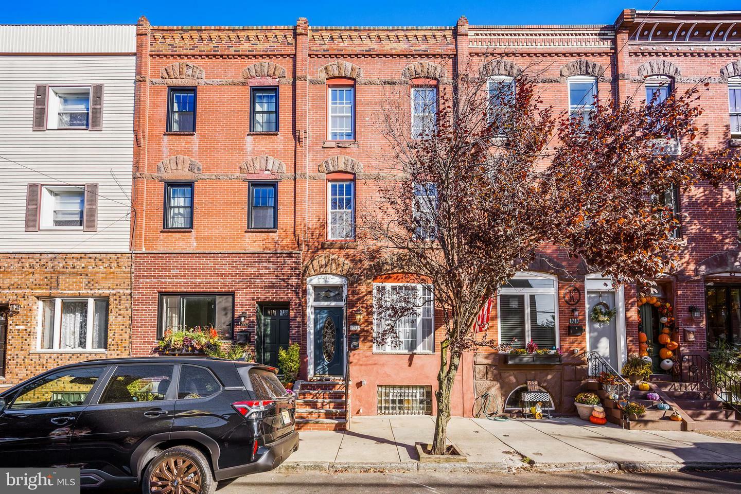 Property Photo: 1715 S 13th Street PA 19148
