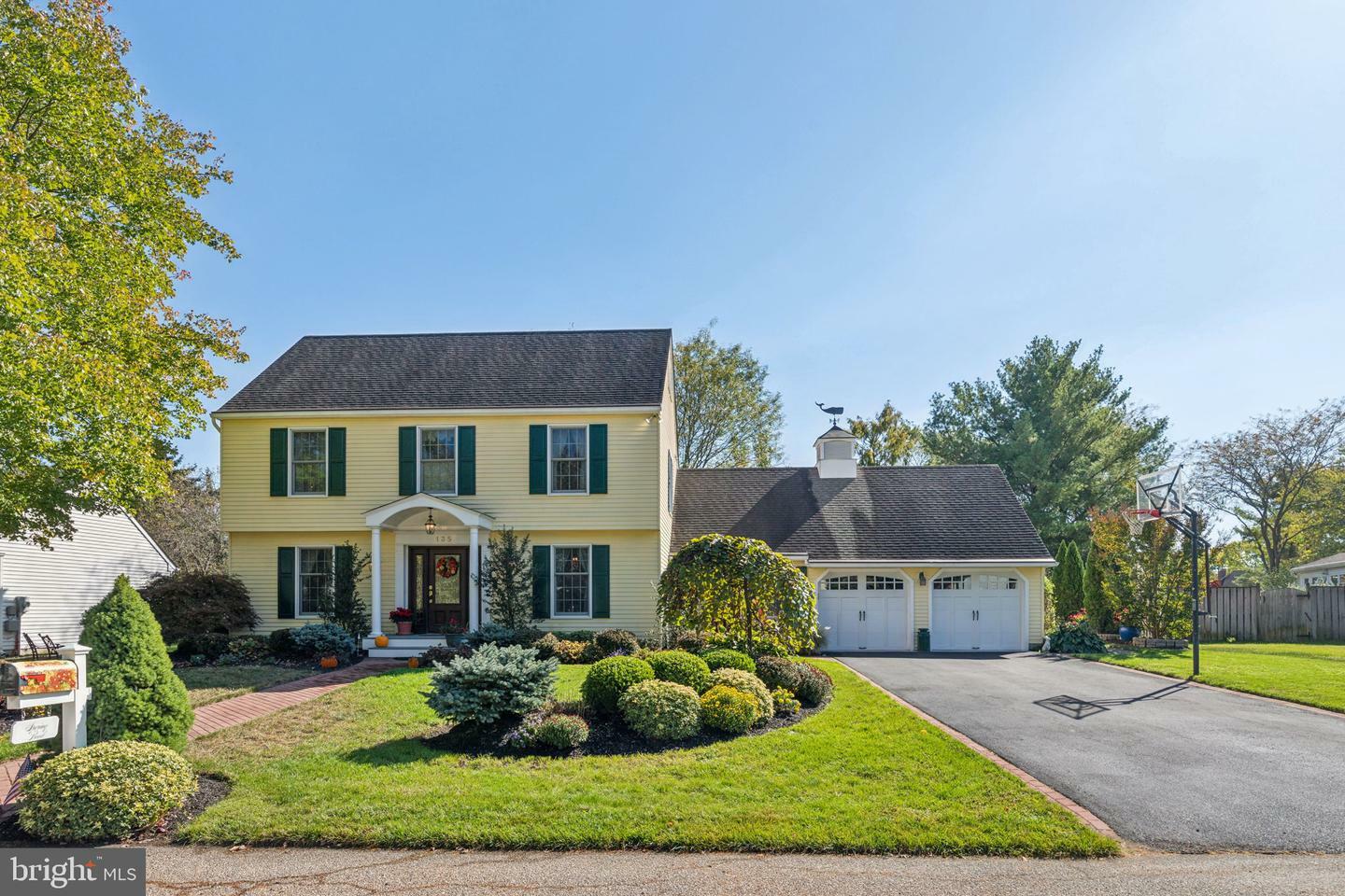 Property Photo:  135 Hickory Lane  NJ 08055 