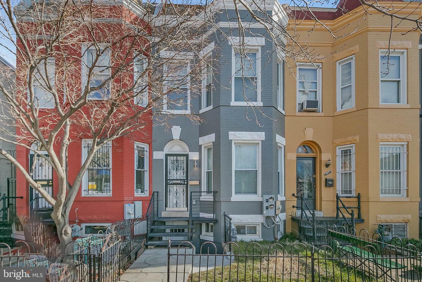 Property Photo:  538 13th Street SE  DC 20003 