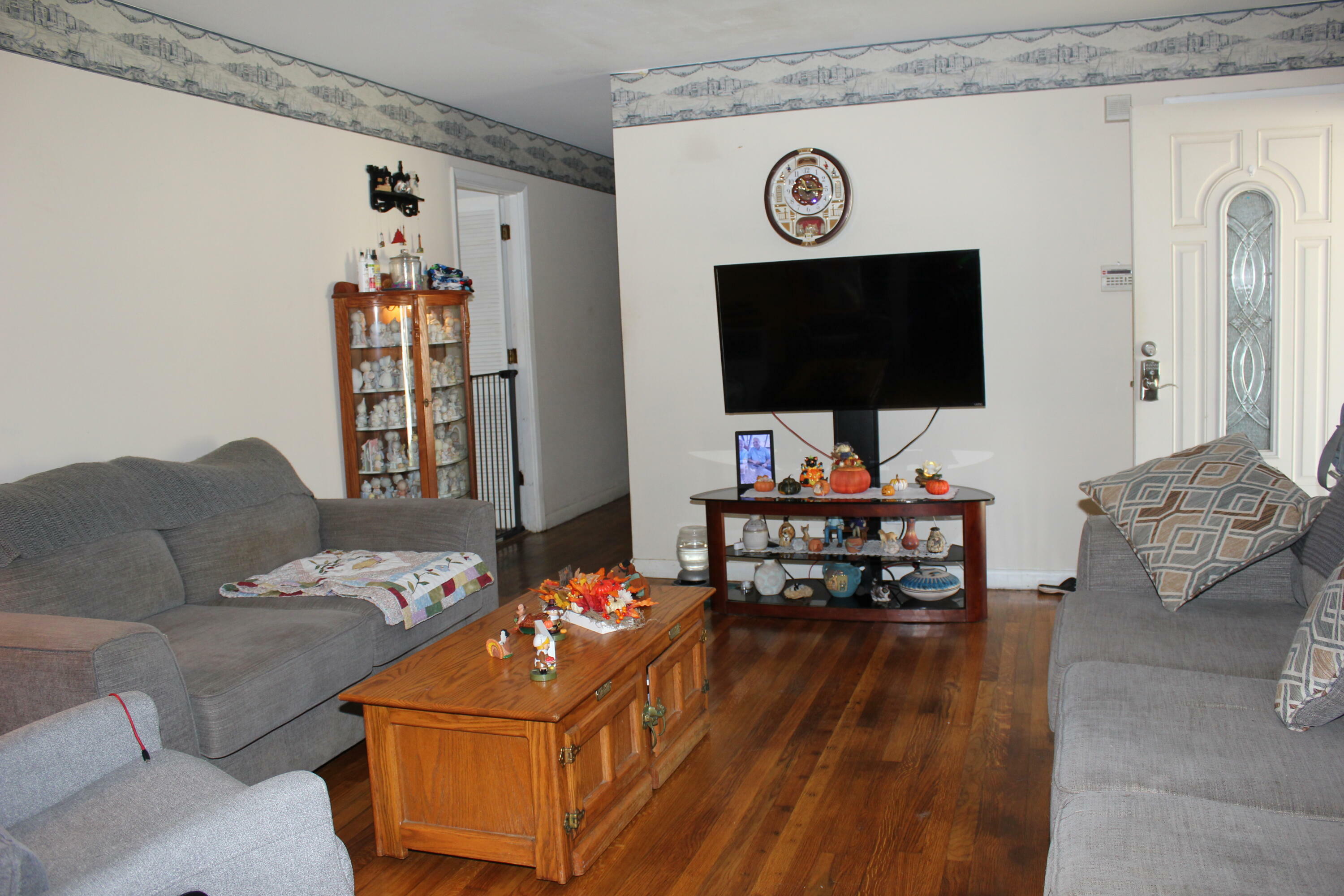 Property Photo:  113 Clay Street  SC 29445 