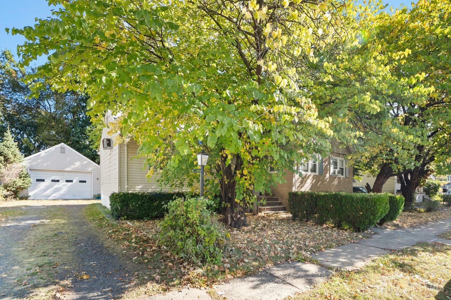 Property Photo:  196 E Stearns Street  NJ 07065 