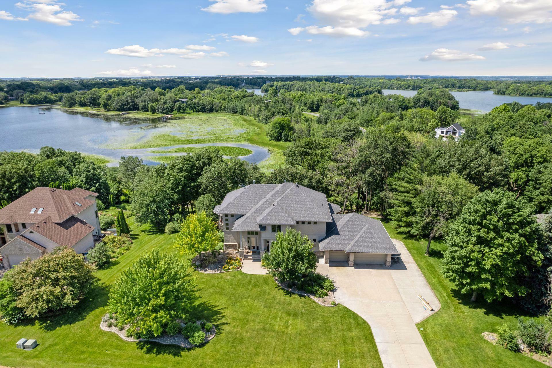 Property Photo:  1017 Vista Ridge Lane  MN 55379 