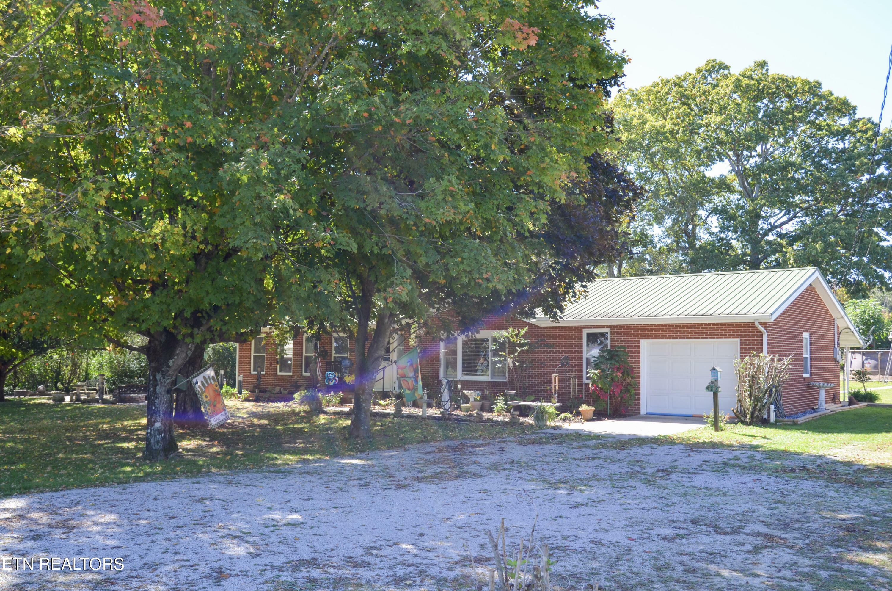 Property Photo:  5247 Highway 127 N  TN 38571 