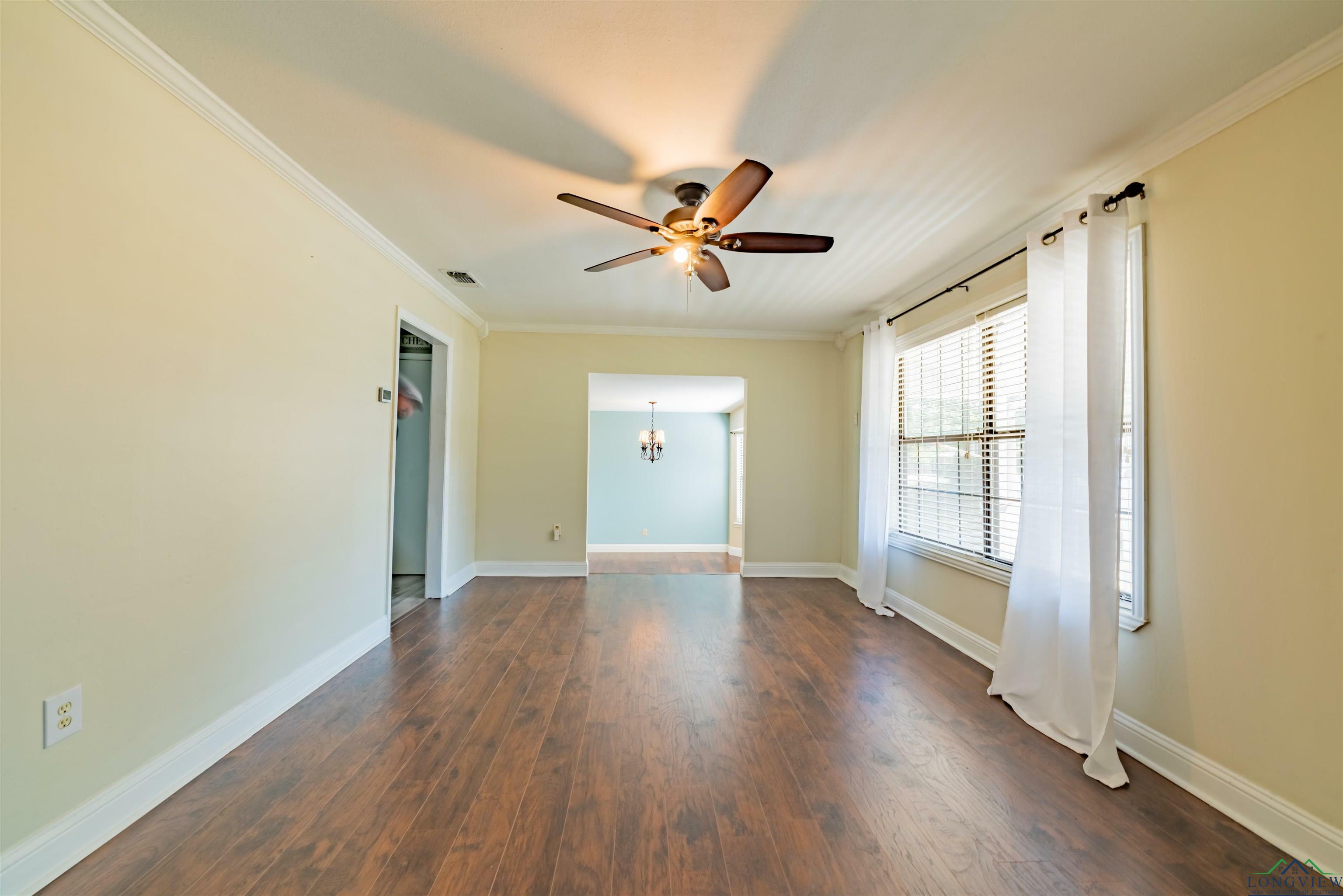 Property Photo:  305 Dancer Dr  TX 75604 