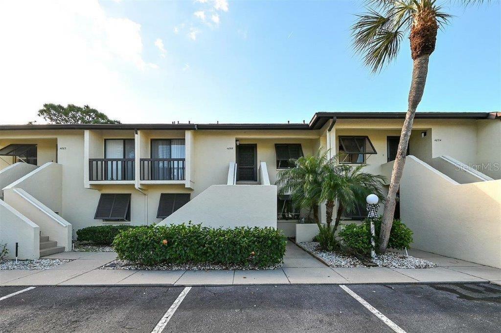 4658 Longwater Chase 104  Sarasota FL 34235 photo