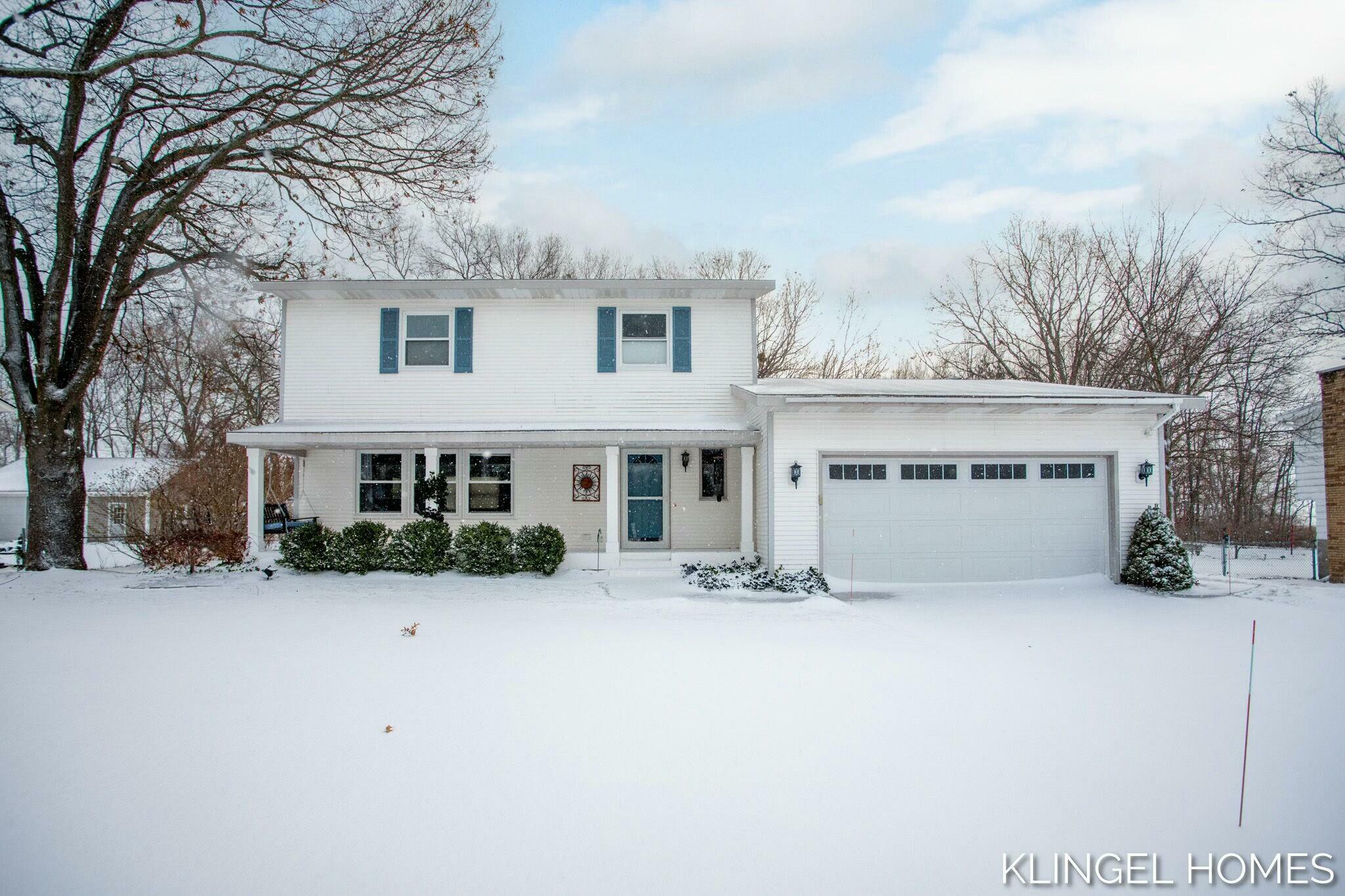 Property Photo:  420 S Lake Avenue  MI 49456 