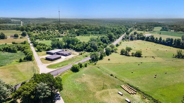 Vl M-40  Allegan MI 49010 photo