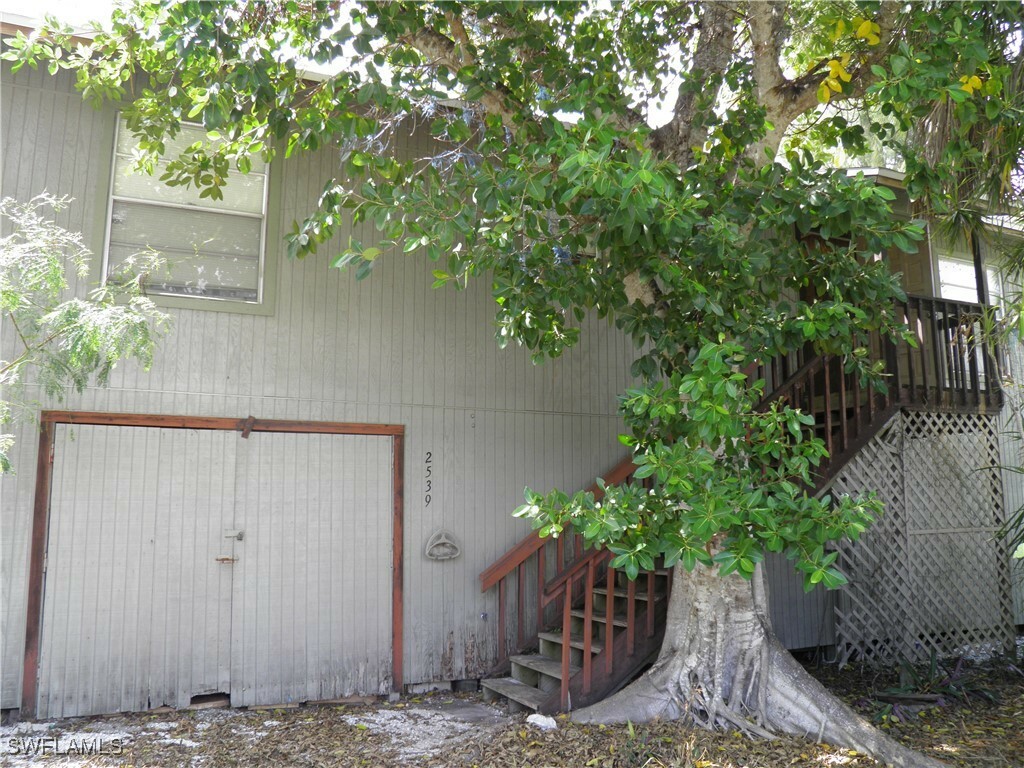 Property Photo:  2539 Harbour Lane  FL 33957 