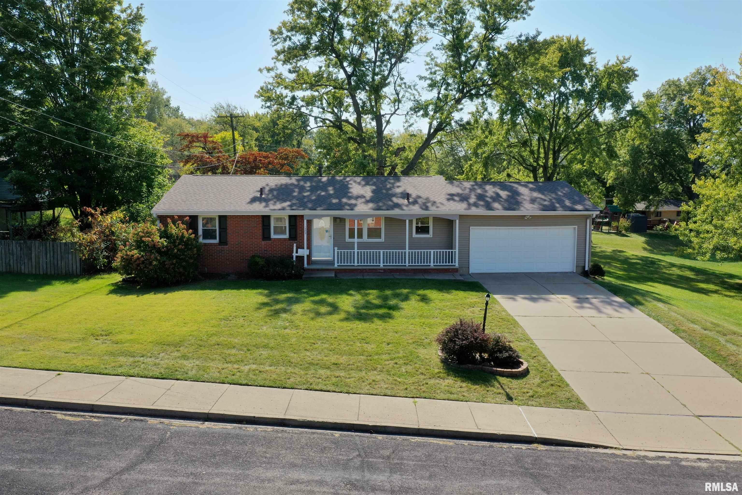 1302 W Tobi Lane  Peoria IL 61614 photo