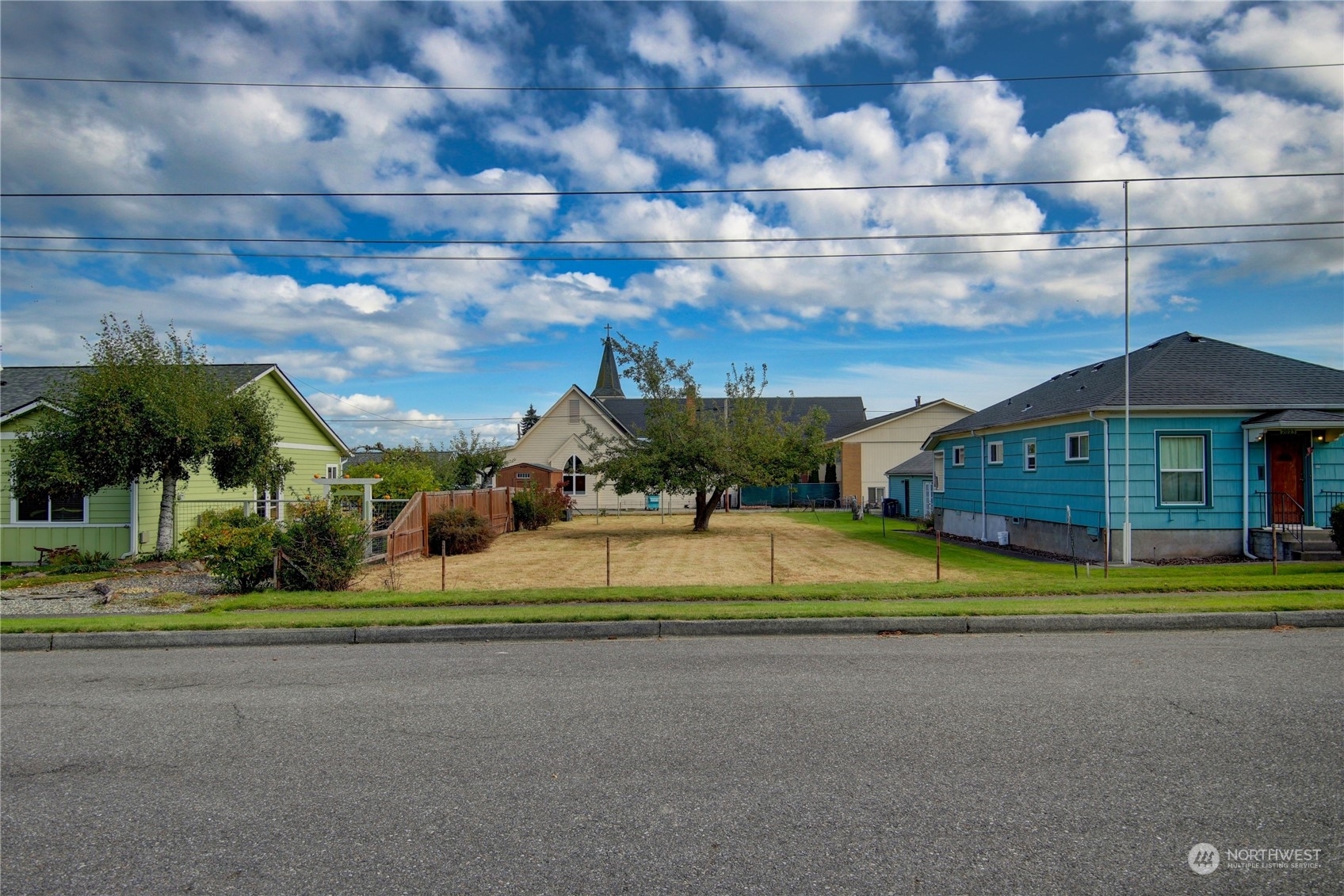 Property Photo:  2019  N Avenue  WA 98221 