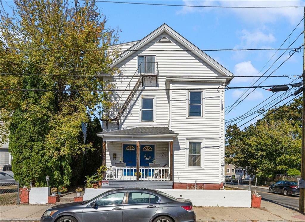 Property Photo:  129 Hendrick Street  RI 02908 