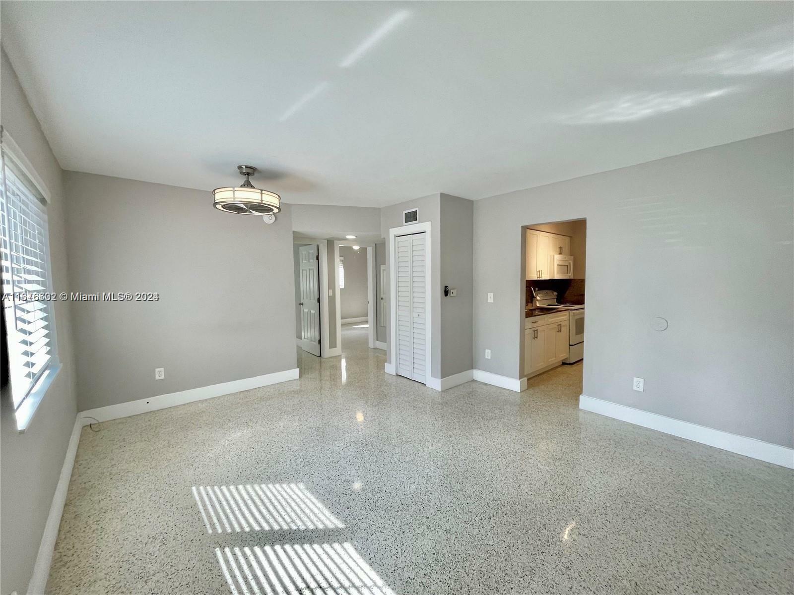 Property Photo:  174 E 5th St 3  FL 33010 