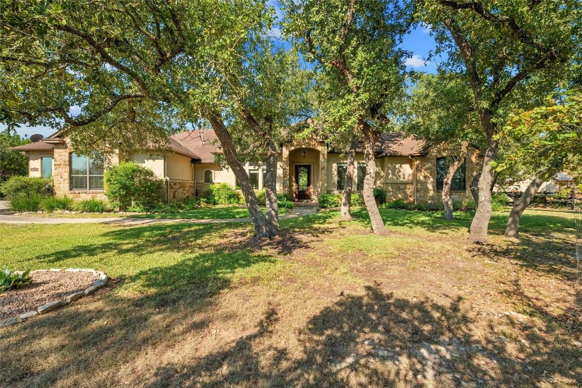 Property Photo:  112 Horseshoe Drive  TX 78620 