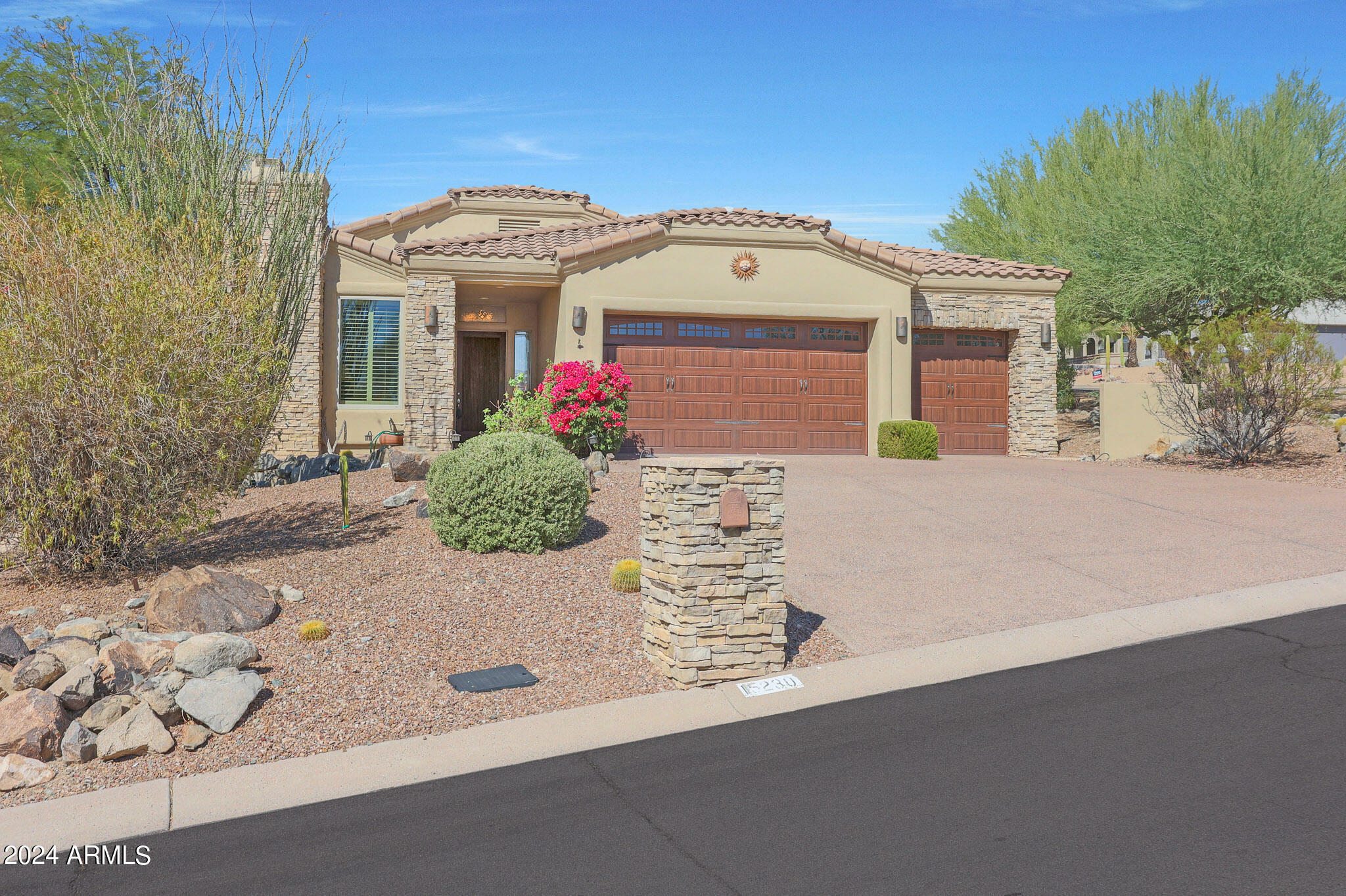 Property Photo:  15230 N San Diego Circle  AZ 85268 