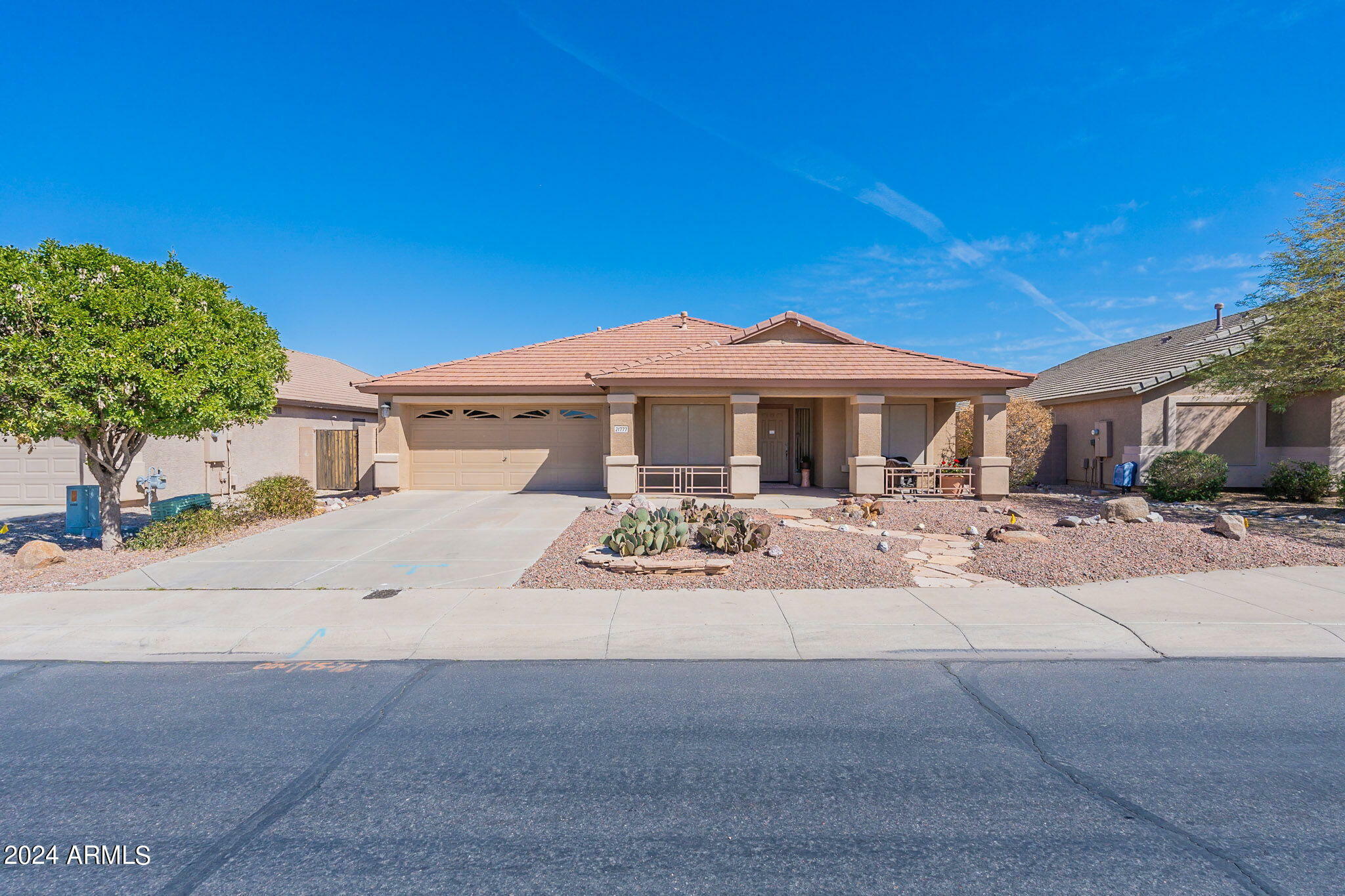 Property Photo:  21777 N Van Loo Drive  AZ 85138 