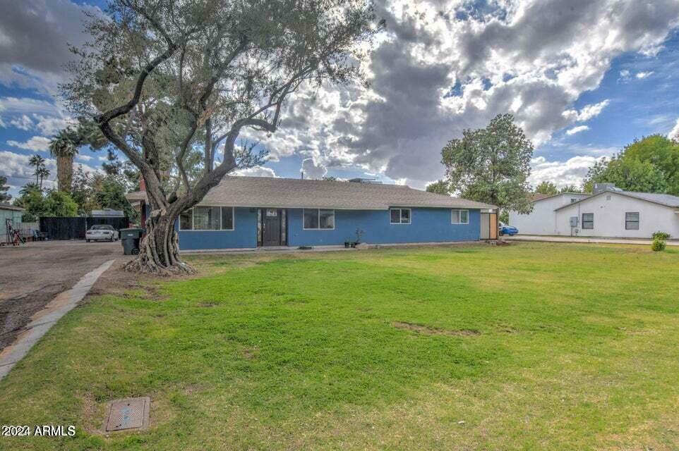 Property Photo:  2141 W Augusta Avenue  AZ 85021 