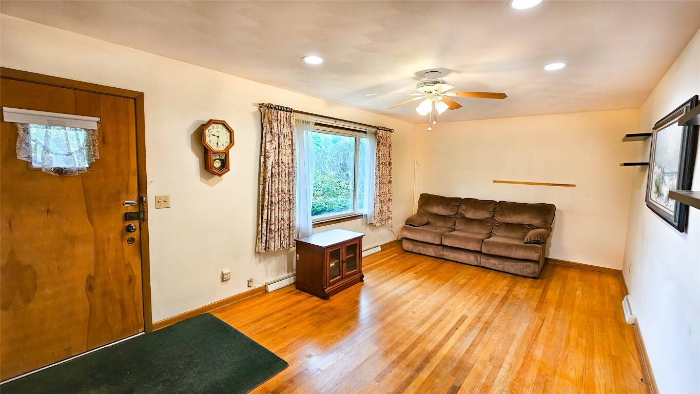 Property Photo:  509 Winston Drive  NY 13760 