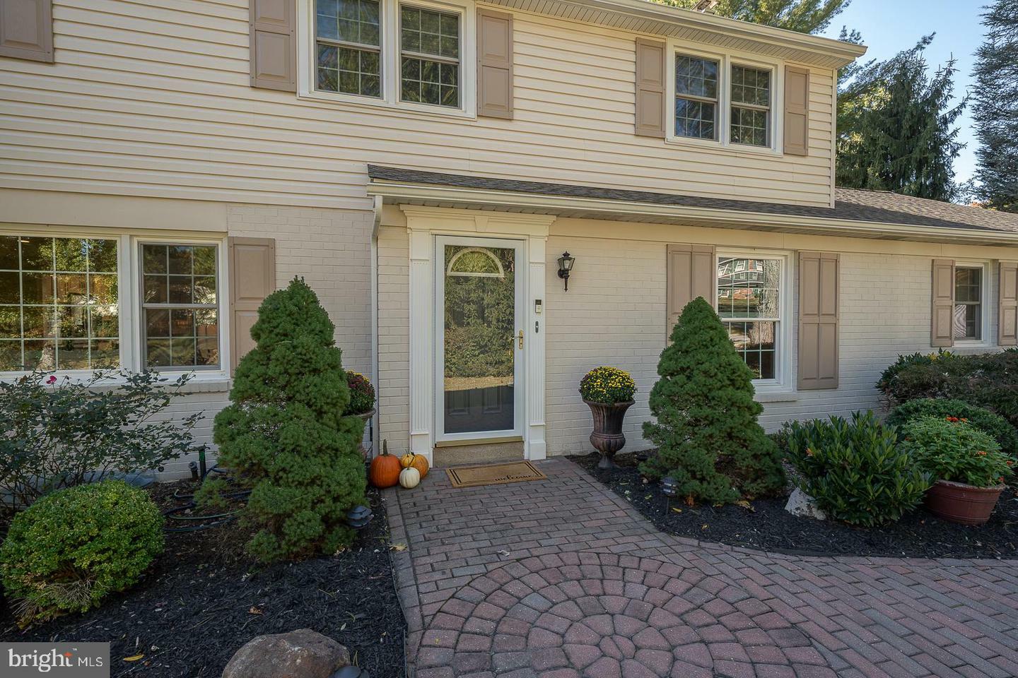 Property Photo:  576 Park Ridge Drive  PA 19087 