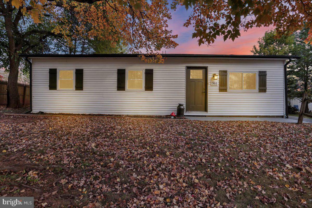 Property Photo:  361 Fairview Chapl  PA 19508 