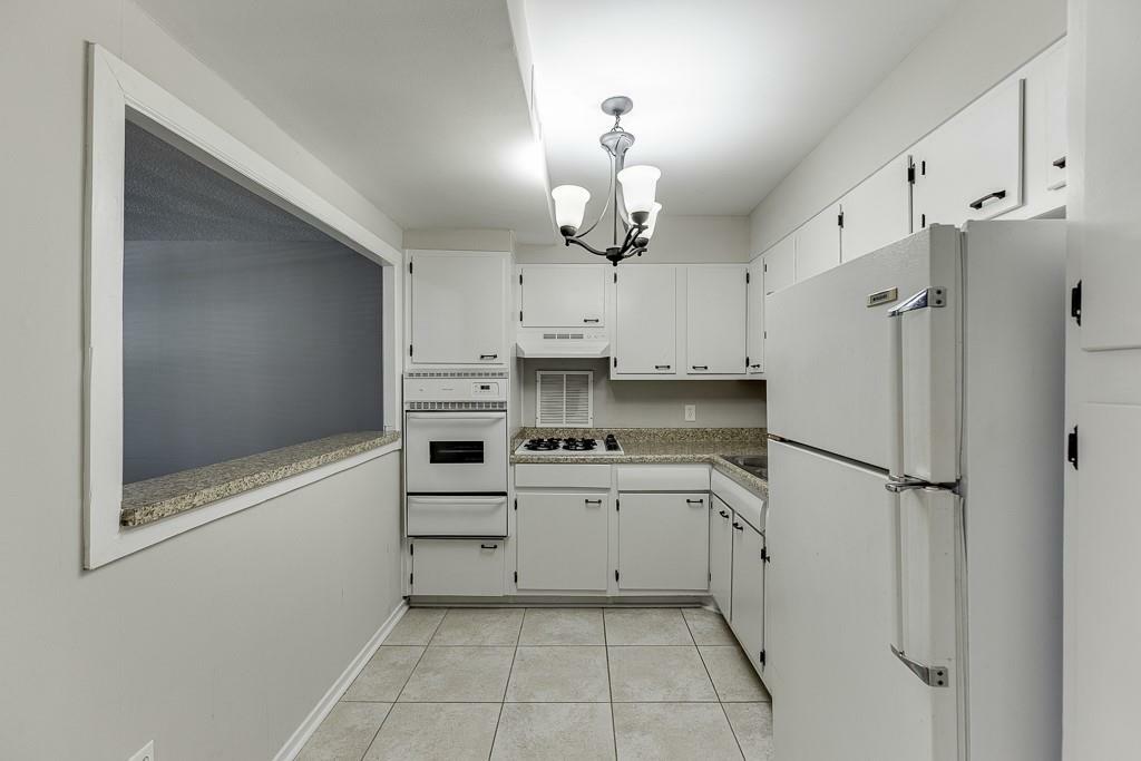 Property Photo:  2965 Pharr Court South NW 118  GA 30305 