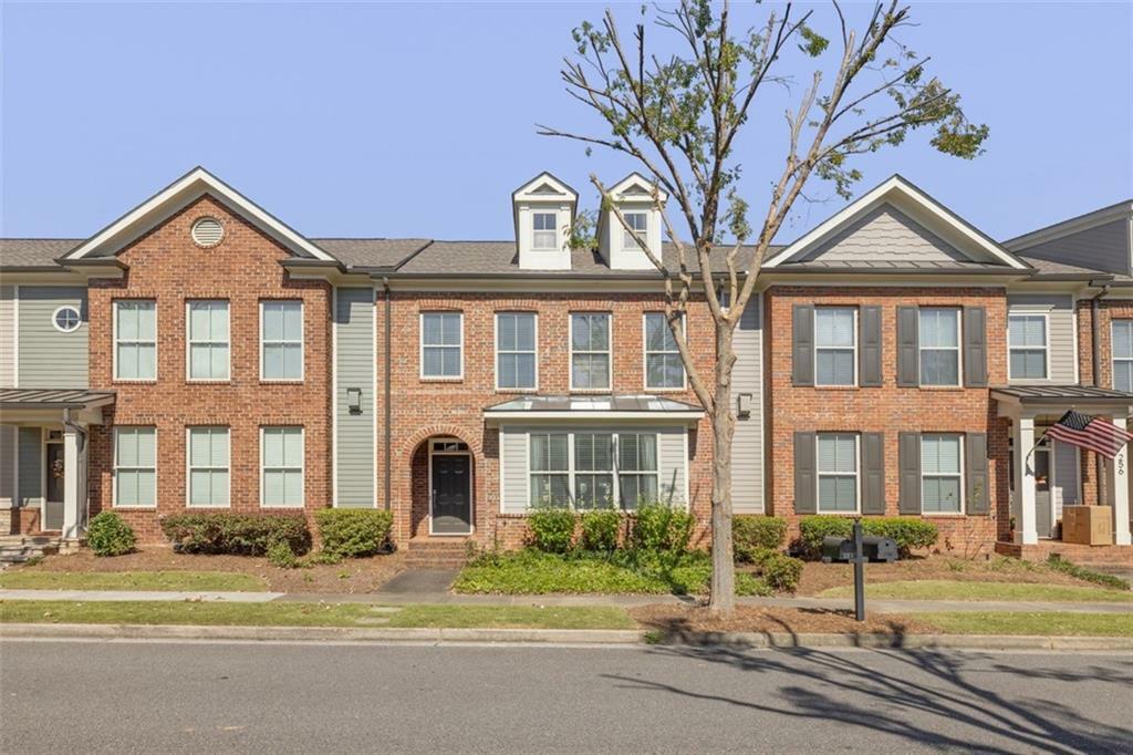 Property Photo:  258 S Village Square  GA 30115 