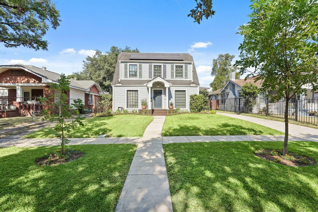 Property Photo:  4415 Bell Street  TX 77023 