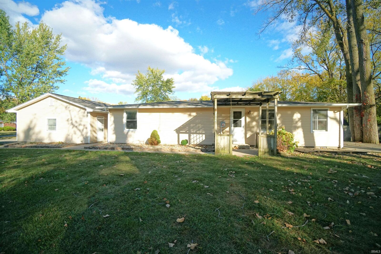 Property Photo: 2551 E Sandy Drive IN 46580-7171