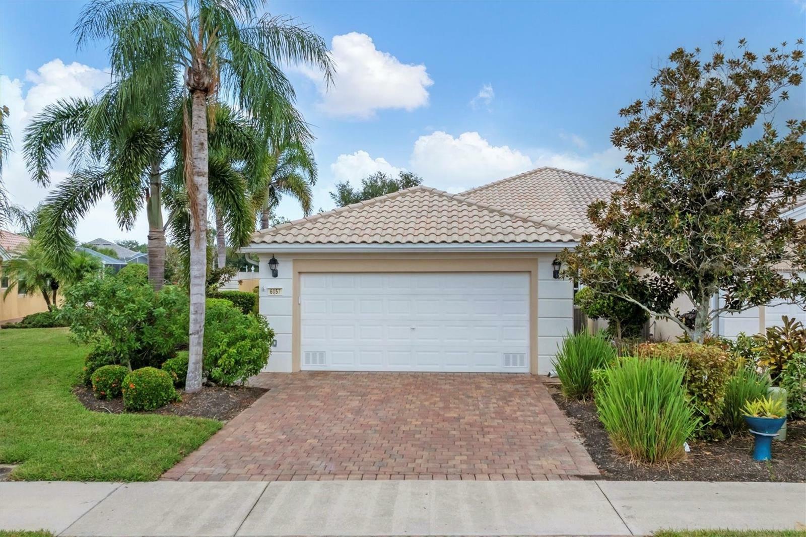 Property Photo:  6057 Erice Street  FL 34293 