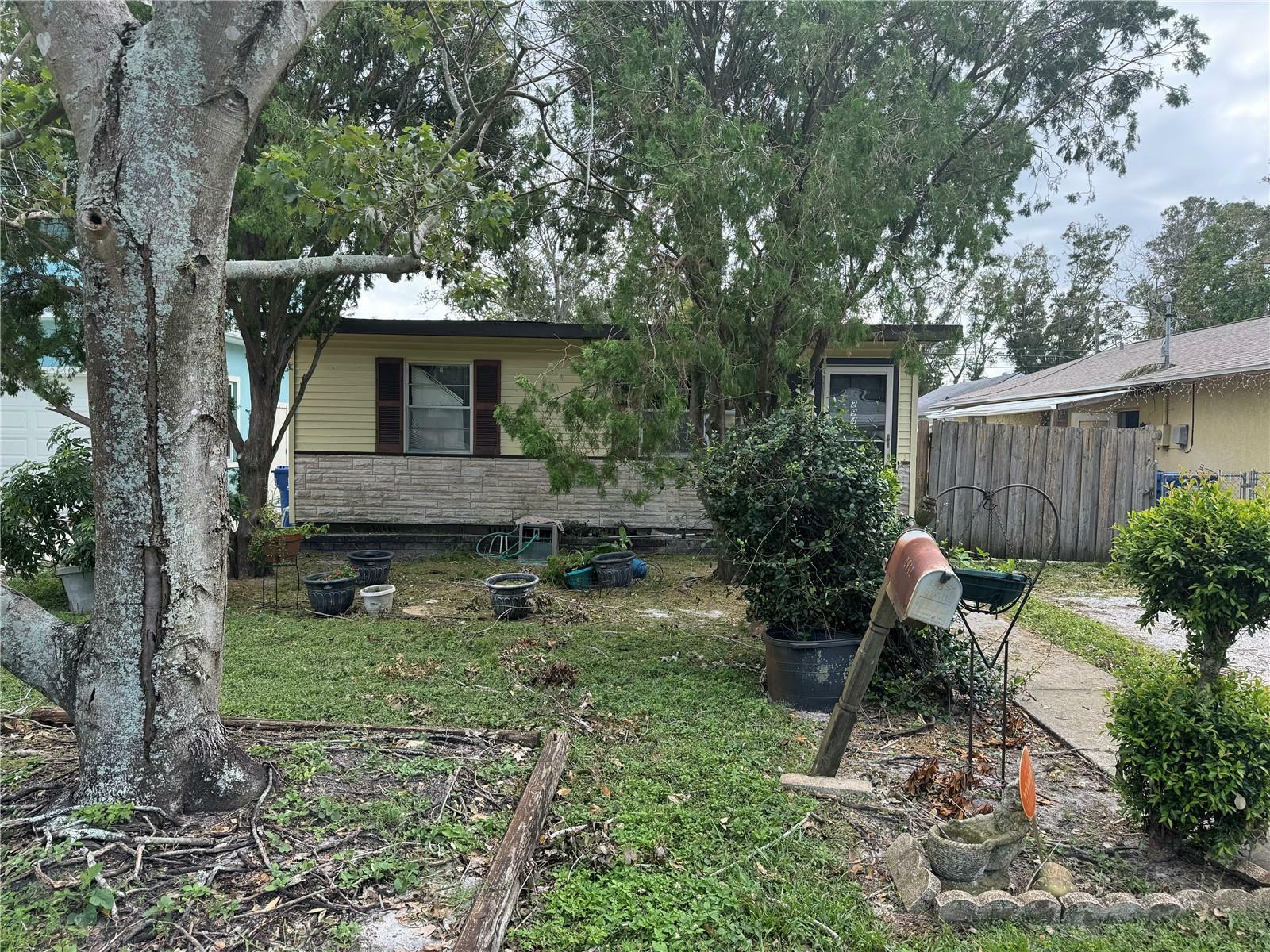 Property Photo: 2942 24th Avenue N FL 33713