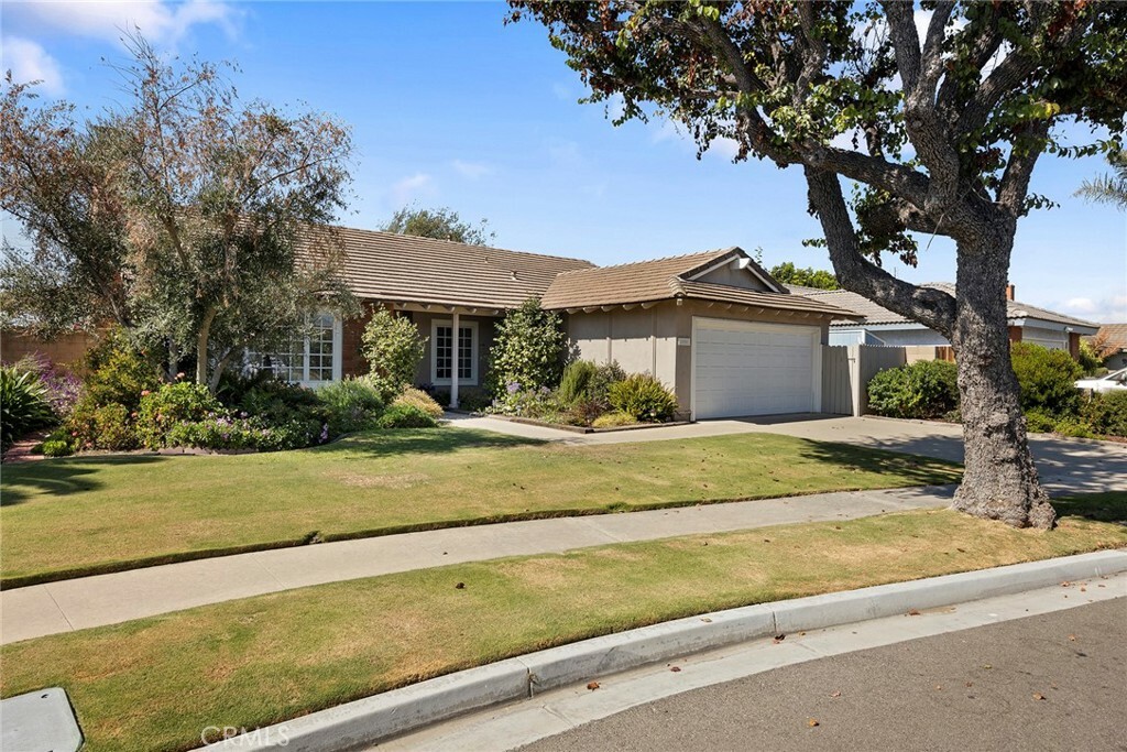 Property Photo:  15987 Mount Mitchell Circle  CA 92708 