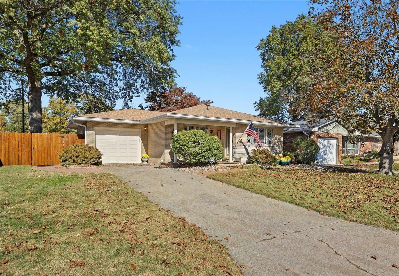 Property Photo:  163 Grand Avenue  IL 62095 