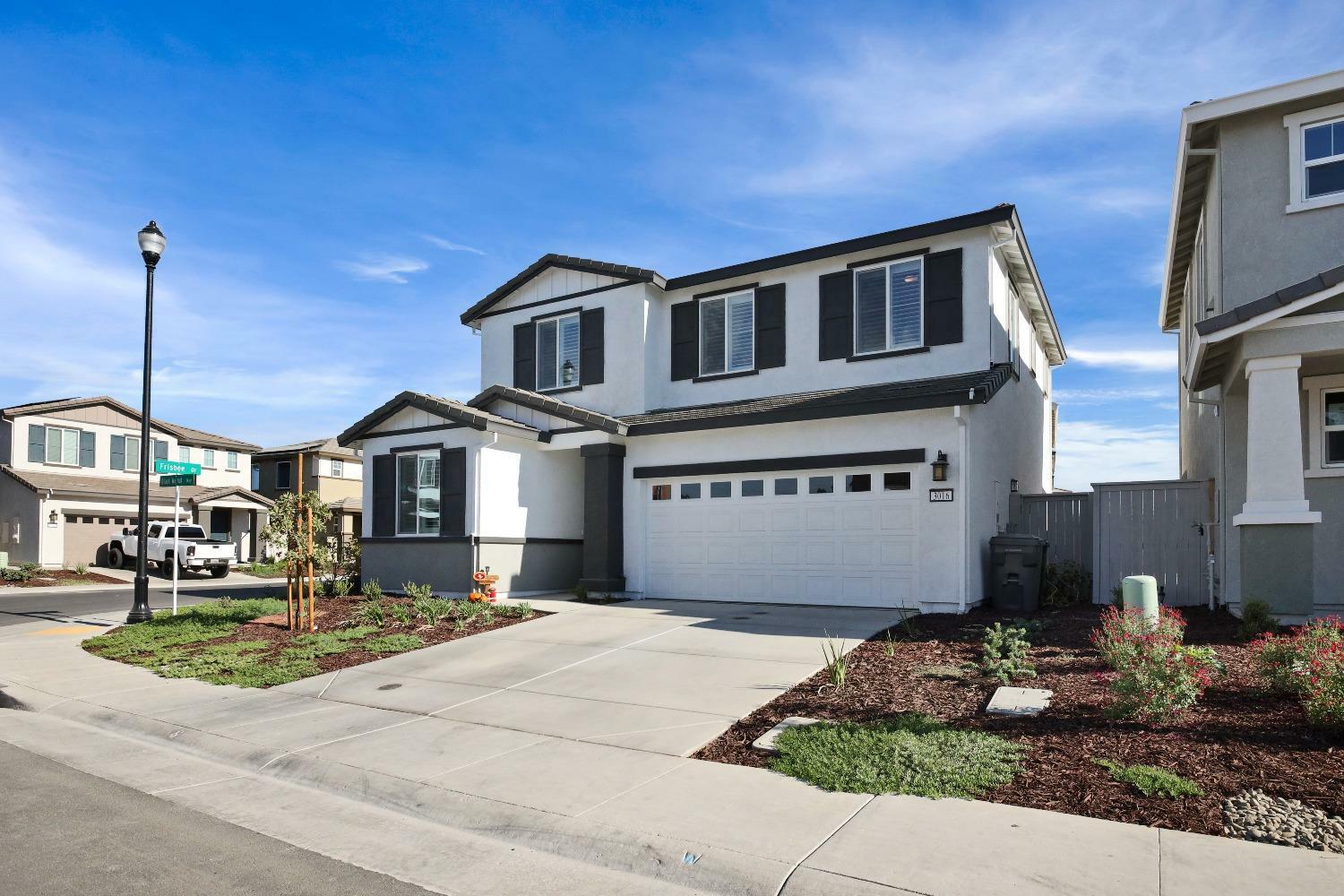 Property Photo:  3016 Black Walnut Way  CA 95747 