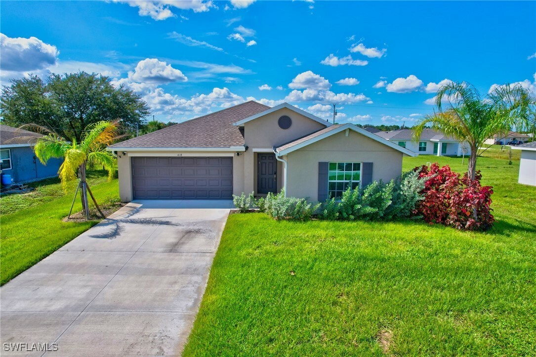 Property Photo:  418 Pickford Avenue  FL 33974 