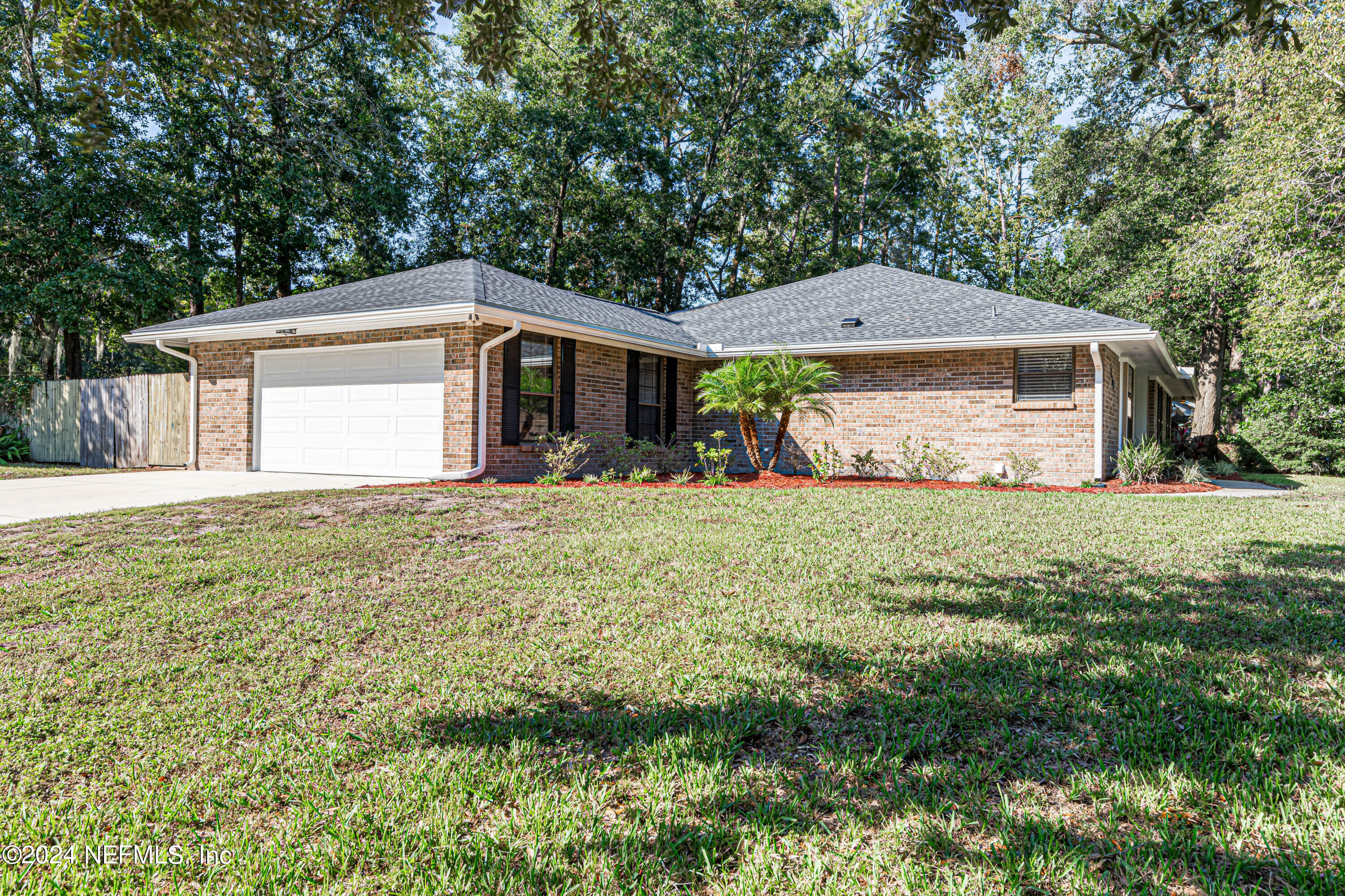 Property Photo:  430 Segovia Drive  FL 32003 